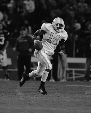 Tennessee Volunteer Legend Eric Berry Named 2023 Tennessee Sports Hall Of  Fame Inductee - The Sports Credential